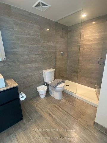 For Lease - 112 Fort York Boulevard, Toronto, Ontario - Photo 3