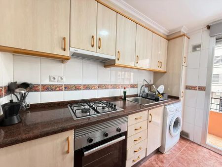 Avinguda de Peris i Valero, Valencia, Valencian Community 46004 - Photo 4