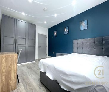 1 bedroom in a house share to rent - Photo 2