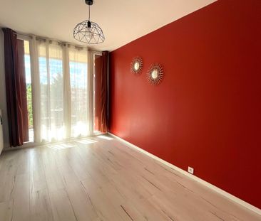 Location Appartement 3 pièces 65m² BOURG LES VALENCE 26500 - Photo 2