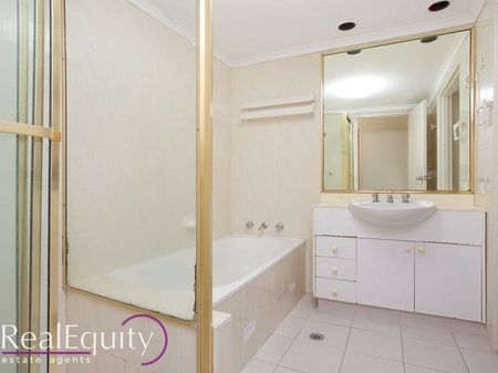 4/7 Mead Drive, Chipping Norton NSW 2170 - Apartment For Rent | Domain - Photo 5
