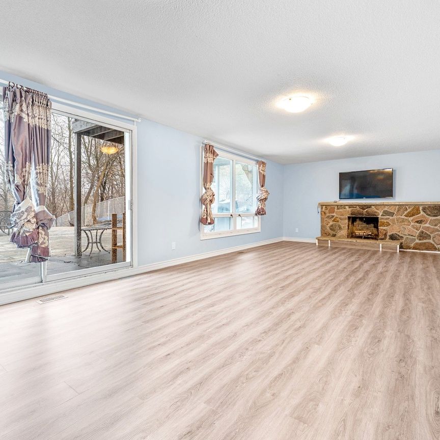 For Lease - 61 Alamosa Drive Unit# Lower, Toronto, Ontario - Photo 1