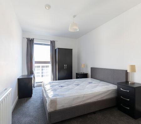Fleet Street, Swindon SN1 1RL - Photo 3