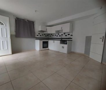 Location appartement 2 pièces - 35m² à Robion (84440) - Photo 3