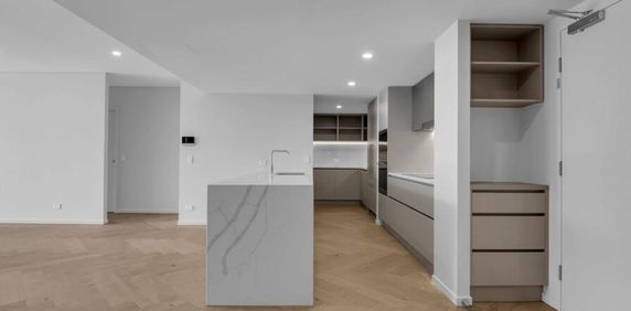 Luxury Riverside Living - 2-Bed + MPR Residence - Photo 2