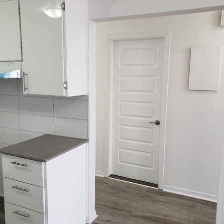 3 ½ à Montréal (R.D.P.) RENOVER style condo - Photo 3