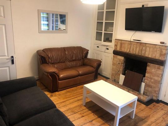 5 bedroom house to rent - Photo 1