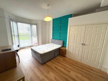 4 bedroom house share to rent - Photo 2