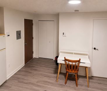Studios 1 ½ Meublés à Louer - Photo 2