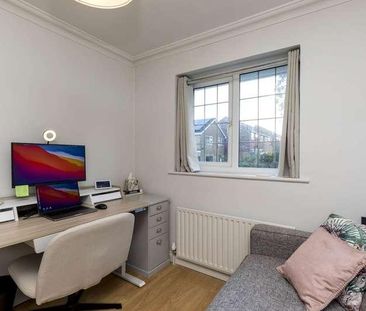 Fern Way, Horsham, RH12 - Photo 2