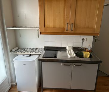 Location Appartement 1 pièce 16m² LILLE 59000 - Photo 6