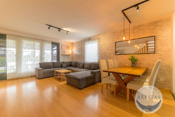 Pronájem rodinného domu 126 m², Západní 459, Bradlec - Photo 1
