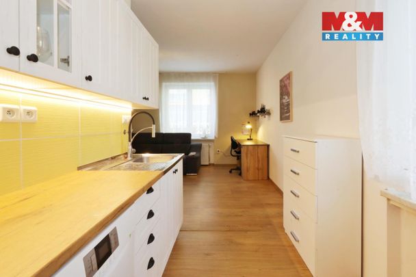 Pronájem bytu 2+kk 57 m² - Fotografie 1