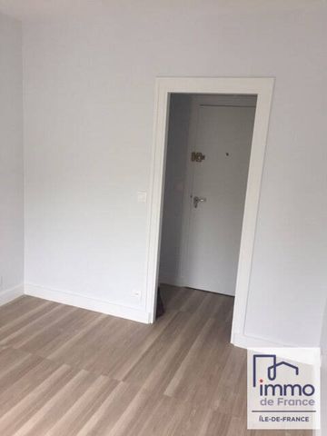 Location appartement studio 1 pièce 11.55 m² à Versailles (78000) - Photo 2