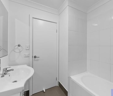 2/12 Kuranda Street, Waterford QLD 4133 - Townhouse For Rent | Domain - Photo 4