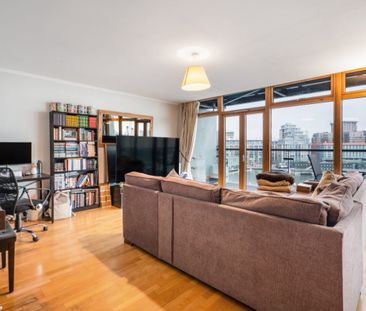 2 Bed Flat, Royal Victoria Dock, E16 - Photo 2