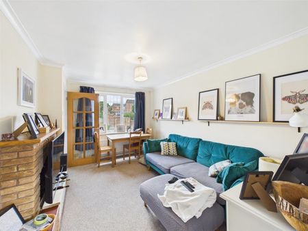 2 BED Semi-detached house To rent - Photo 3