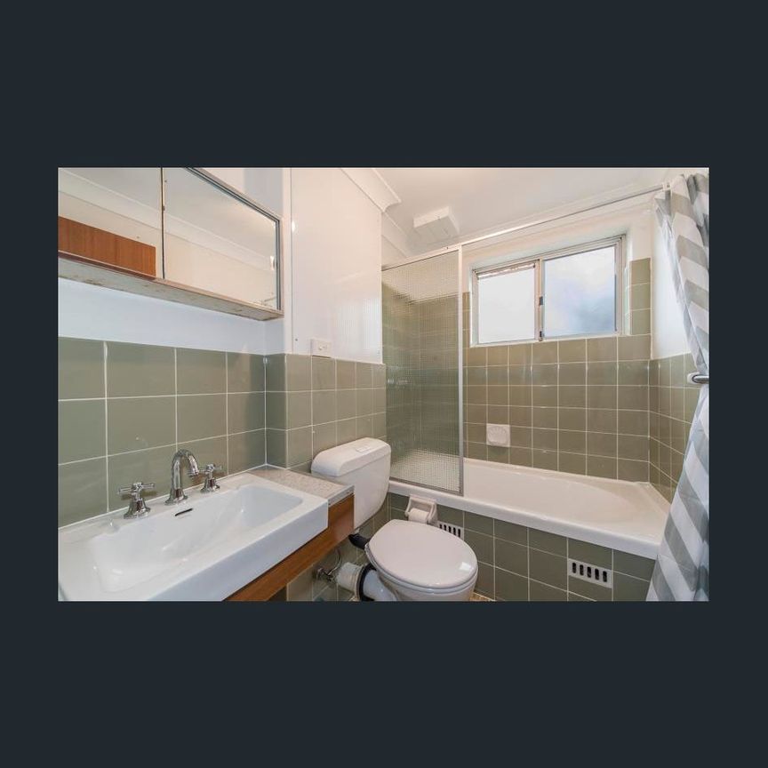 Central Penrith Apartment – Walk to Shops and Transport - Photo 1