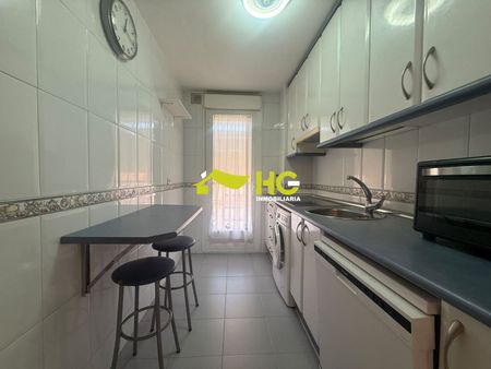 Alquiler Piso en Casco Urbano, Villaviciosa De Odón - Photo 2