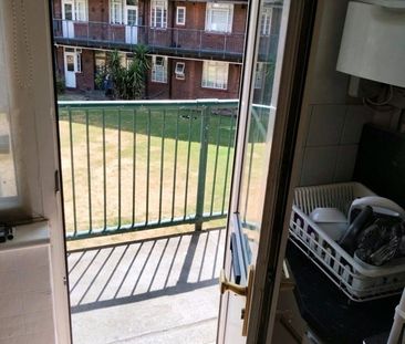 Room in a Shared Flat, Shirehall Lane, NW4 - Photo 5
