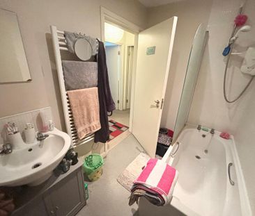1 bedroom flat to rent - Photo 5