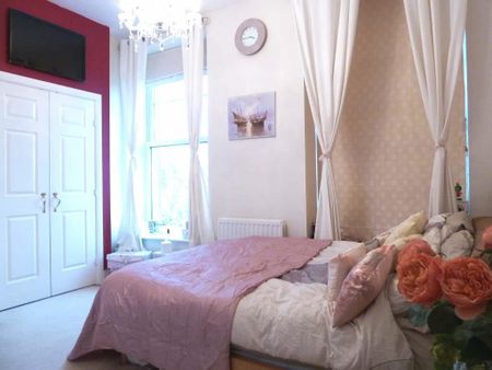 Queen Alexandras Way, Epsom, Surrey, KT19 7DW - Photo 3