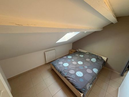 Location Appartement 2 pièces 18m² CLERMONT FERRAND 63000 - Photo 2