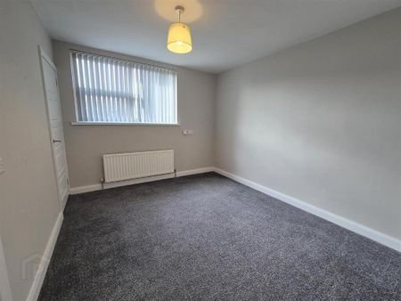 4a Innishargie Gardens, Bangor, BT19 1SN - Photo 4