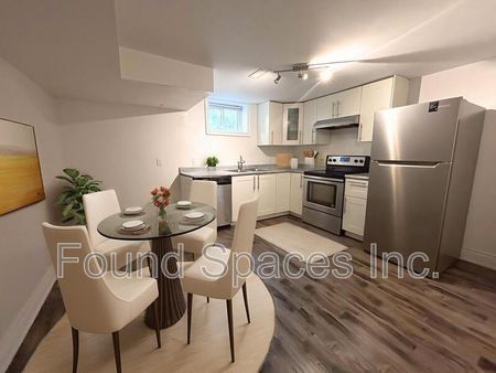 $1,795 / 3 br / 1 ba / 105 Hester St, LOWER - Photo 2