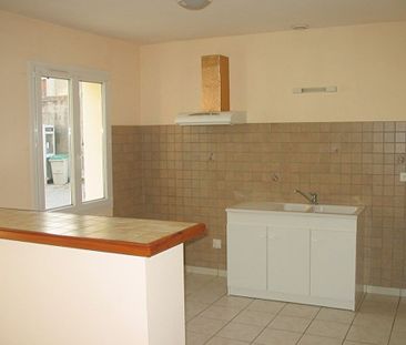 Location maison 4 pièces, 90.00m², Malviès - Photo 1