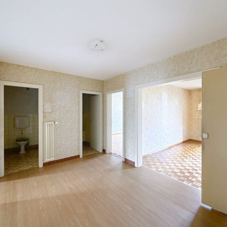 Appartement de 4.5 pièces au 3ème étage – En cours de rénovation - Foto 1