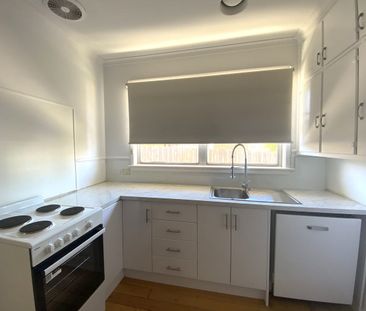 FAMILY HOME IN THE WEST - Photo 6