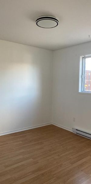 logement à louer 4 1/2 rénové - Photo 1