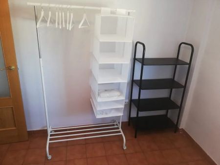 Calle Lanzarote, Valencia, Valencian Community 46011 - Photo 4