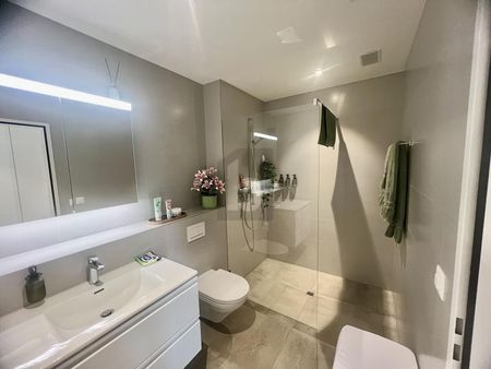 LIGHT-FLOODED, WINTER GARDEN BALCONY, NATURE-NEAR - Photo 2