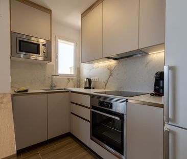 Middle Floor Apartment in Elviria - Photo 3