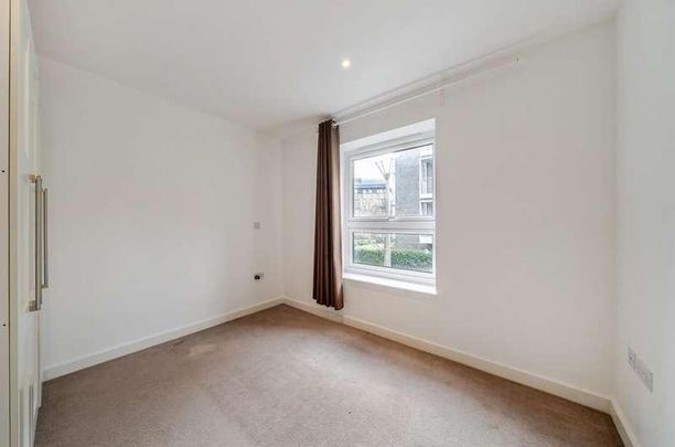 Letchworth Road, Stanmore, HA7 - Photo 1