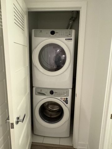 For Lease - 333 Sunseeker Avenue Unit# 232, Innisfil, Ontario - Photo 4