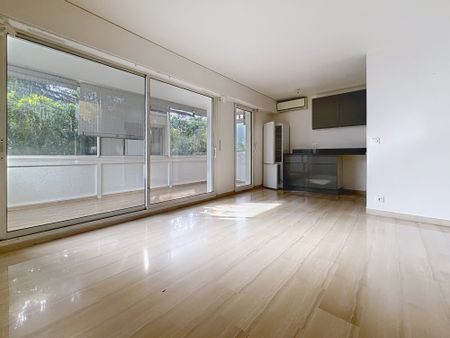 Location Appartement 2 pièces 44m² CANNES 06400 - Photo 3