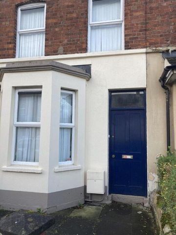 30 Surrey Street, Belfast, BT9 7FS - Photo 5