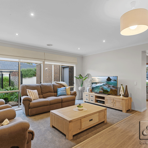 Strathfieldsaye Sophistication - 6 Month Lease - Photo 1