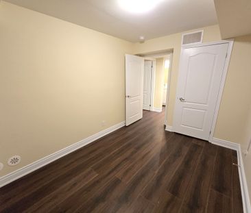 For Lease - 7 Applewood Lane Unit# 107, Toronto, Ontario - Photo 4
