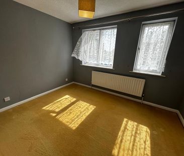 2 bedroom semi-detached house to rent - Photo 5