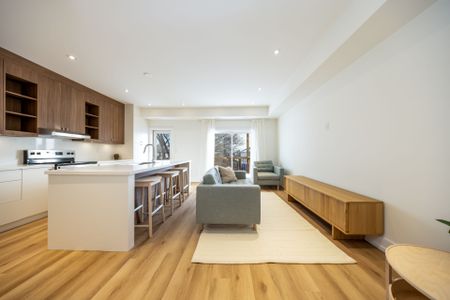 For Lease - 29 Hatherley Road Unit# C, Toronto, Ontario - Photo 2