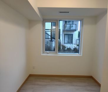 Condo Townhouse For Lease | E8142988 - Photo 4