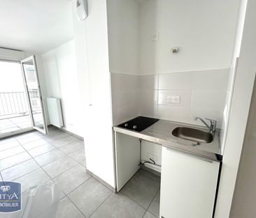Location Appartement 1 pièce 30m² ST ETIENNE 42000 - Photo 2
