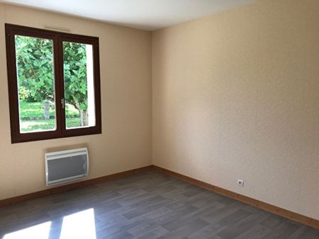 Location maison 4 pièces, 107.00m², Saint-Agnant - Photo 2