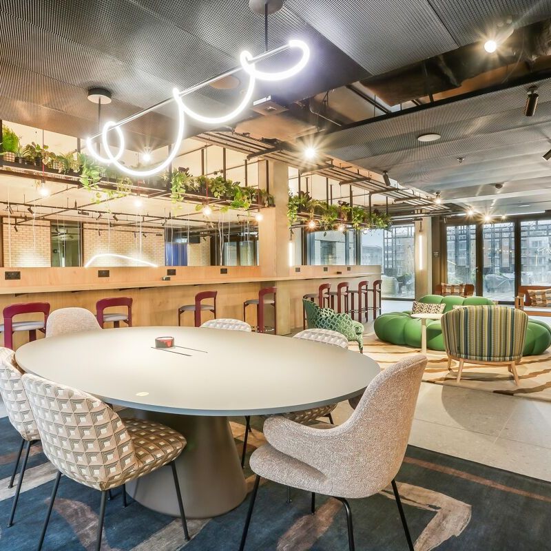 Live at Vertus’ newest Canary Wharf address: spacious, fully furnished 1-bed apartments with a gym, reformer Pilates studio, co-working spaces and lounges for modern living. - Photo 1