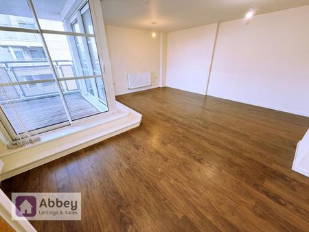 2 bedroom apartment to rent - Photo 4