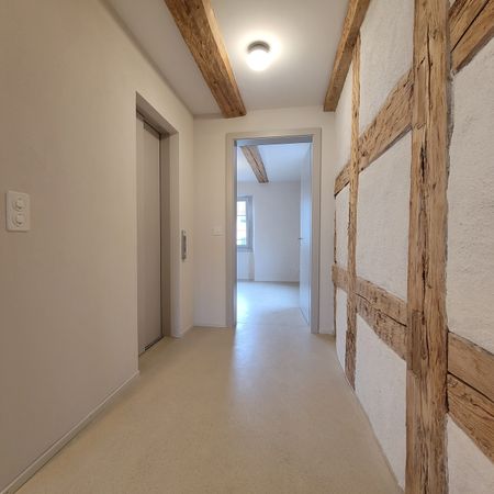 Neubau - Charmante Wohnung mit Sichtbalken und grossem Turmbalkon! - Photo 4